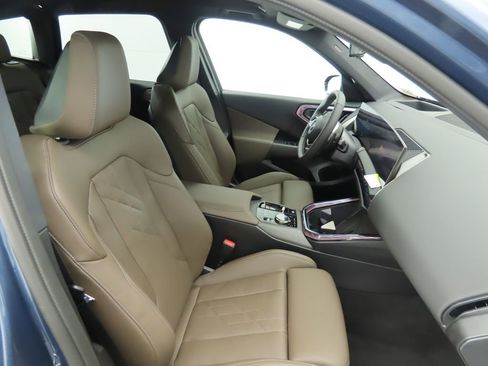 Used 2025 BMW X3 xDrive30i w/ Premium Package AWD/4WD image 22