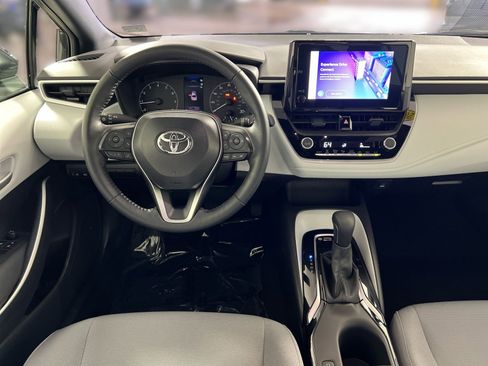 Used 2025 Toyota Corolla SE image 23