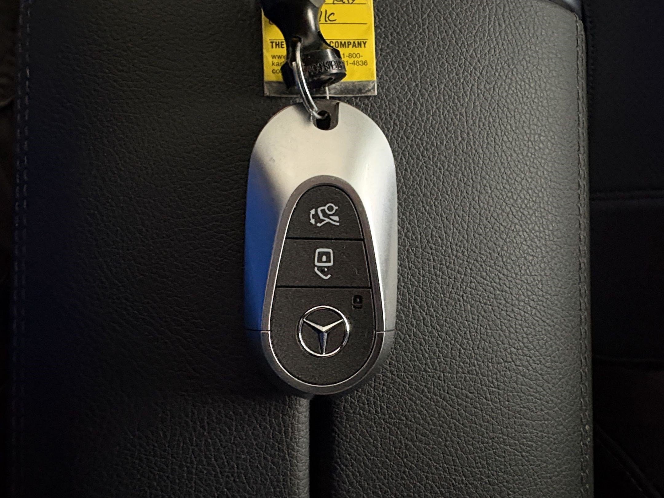 Used 2025 Mercedes-Benz GLC 350e 4MATIC image 33