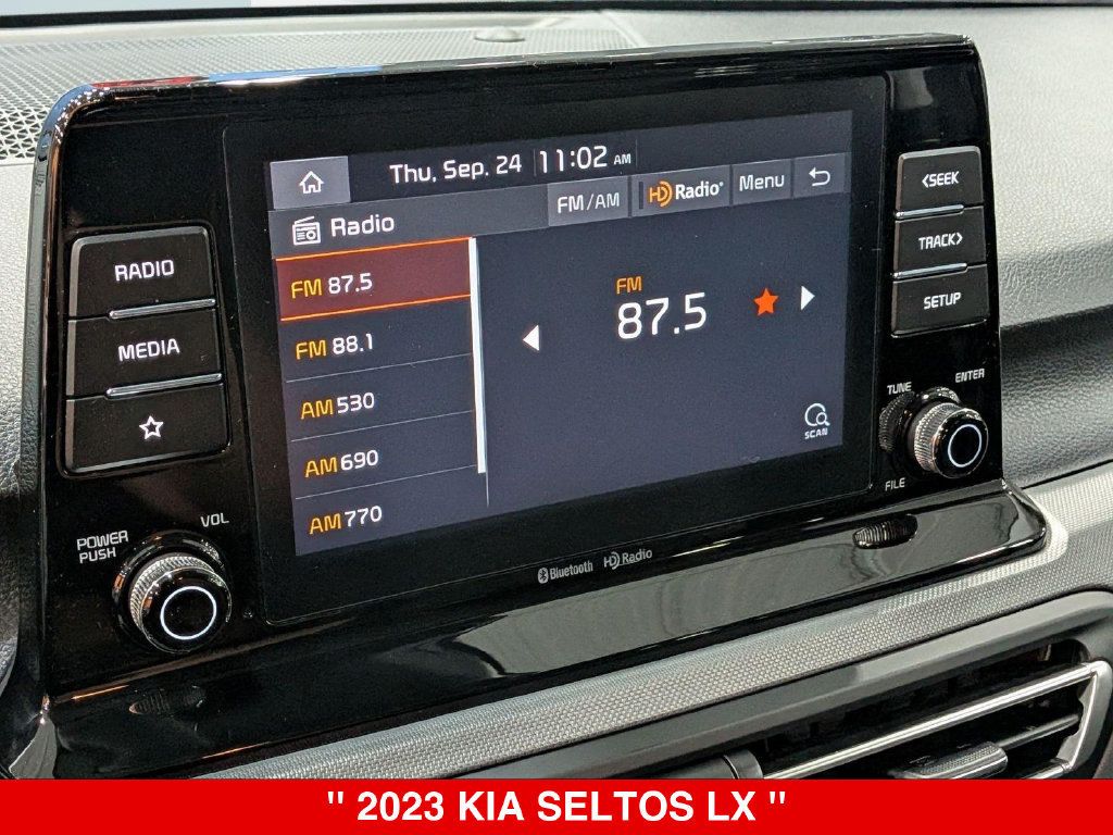 Used 2023 Kia Seltos LX AWD/4WD image 23