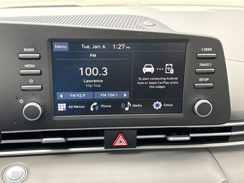 Certified 2025 Hyundai Elantra Sport image 22