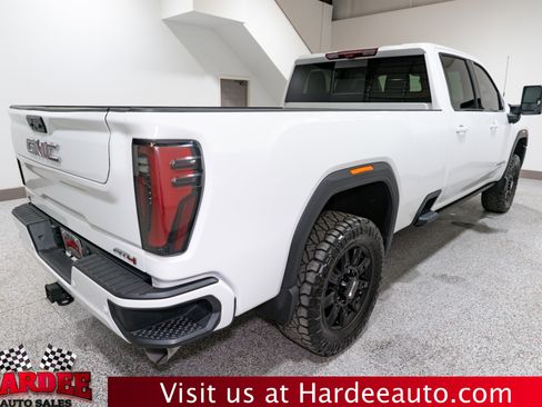 Used 2024 GMC Sierra 2500 AT4 w/ AT4 Premium Plus Package image 5