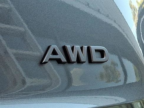 Certified 2025 Nissan Rogue SV AWD/4WD image 7