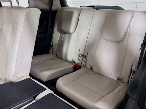 Used 2022 Mercedes-Benz GLB 250 image 8