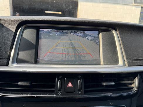 Used 2019 Kia Optima LX image 28