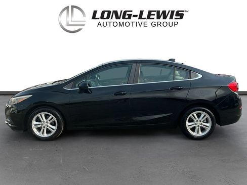 Used 2016 Chevrolet Cruze LT w/ Convenience Package FWD image 2