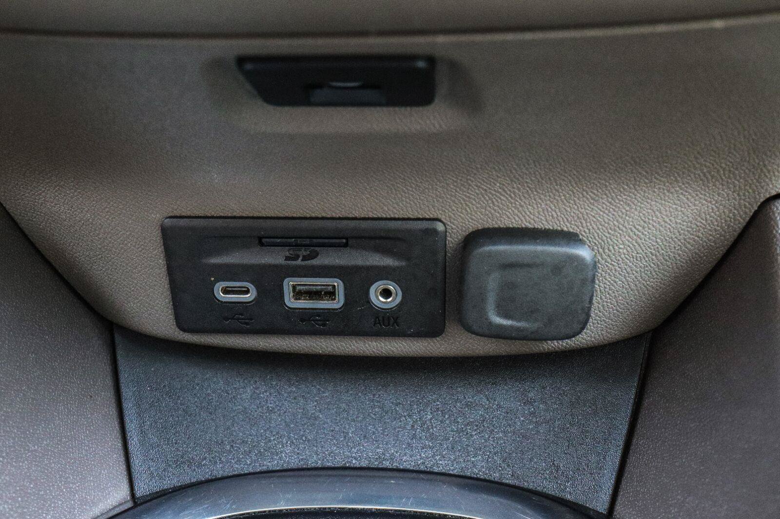Used 2024 Chevrolet Malibu LT FWD image 11