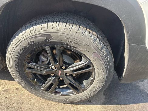 Used 2023 GMC Terrain AT4 w/ LPO, Floor Liner Package AWD/4WD image 11