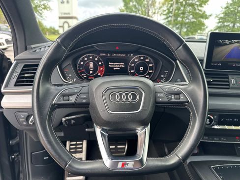 Used 2019 Audi SQ5 Premium Plus w/ Premium Plus Package AWD/4WD image 16