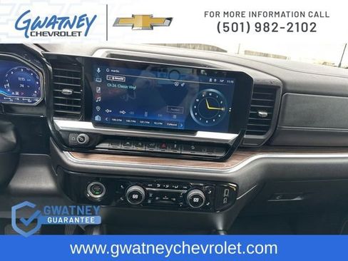 Used 2024 Chevrolet Silverado 1500 RST w/ Z71 Off-Road Package AWD/4WD image 18
