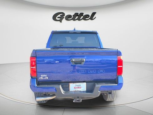 Used 2025 Toyota Tacoma SR5 AWD/4WD image 6