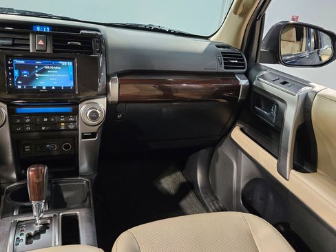 Used 2018 Toyota 4Runner Limited image 11