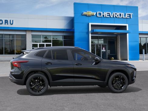 New 2026 Chevrolet Trax ACTIV w/ Driver Confidence Package FWD image 29
