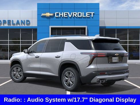 New 2026 Chevrolet Traverse LT w/ Driver Confidence Package AWD/4WD image 4