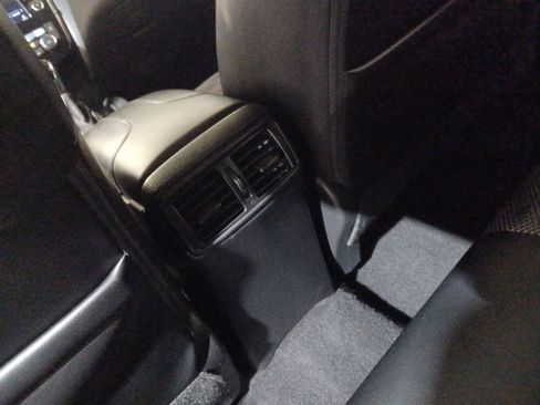 Used 2022 Nissan Rogue Sport SV w/ Technology Package image 21