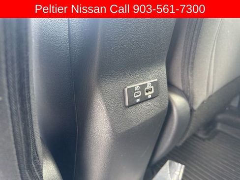Used 2025 Nissan Kicks SV w/ Illumination Package image 21