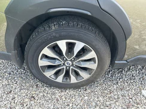 Used 2023 Subaru Outback Limited XT AWD/4WD image 6