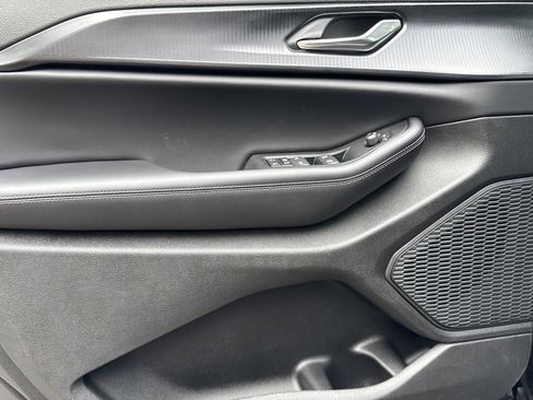 New 2026 Jeep Grand Cherokee Laredo X RWD image 12