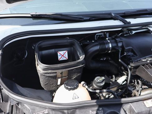 Used 2019 Mercedes-Benz Sprinter 2500 image 14