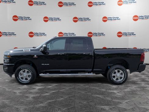 New 2026 RAM 2500 Big Horn AWD/4WD image 8