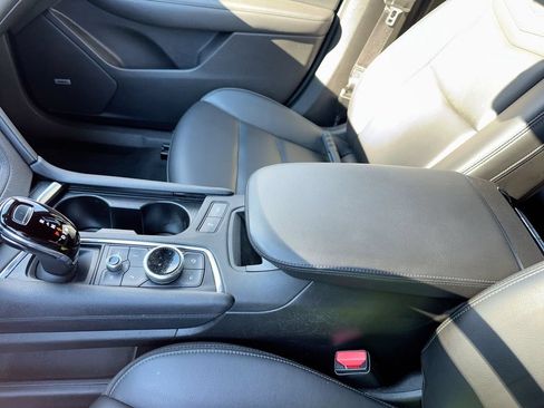 Used 2023 Cadillac XT6 Luxury FWD image 24