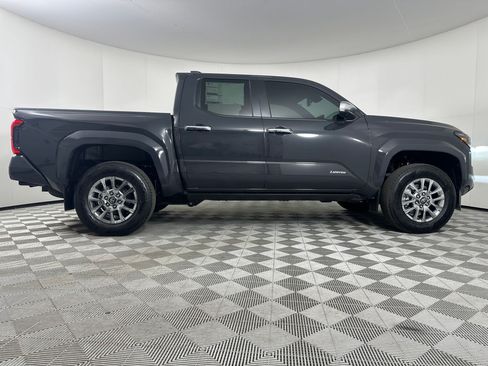 Used 2026 Toyota Tacoma Limited w/ Tow Tech Package AWD/4WD image 7