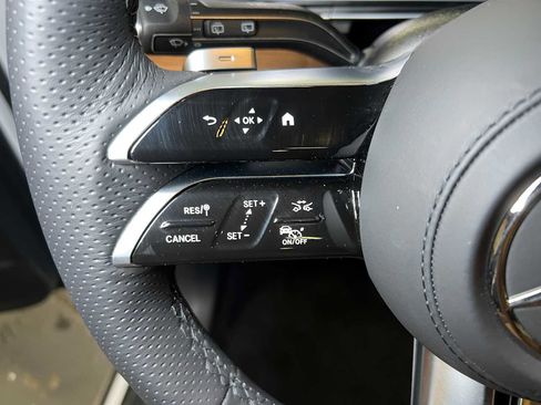 New 2025 Mercedes-Benz GLS 580 4MATIC image 24