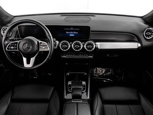 Used 2020 Mercedes-Benz GLB 250 w/ Premium Package image 13