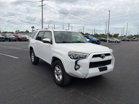 Used 2019 Toyota 4Runner SR5 RWD image 1