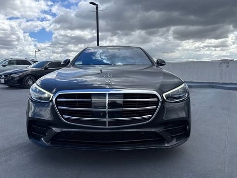 Certified 2022 Mercedes-Benz S 500 4MATIC image 2