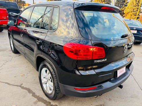 Used 2012 Volkswagen Tiguan S image 5