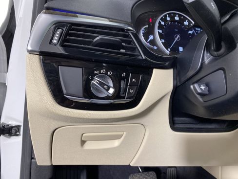 Used 2019 BMW 530i xDrive w/ Convenience Package image 35