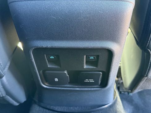 Used 2023 Ford Bronco Wildtrak AWD/4WD image 26
