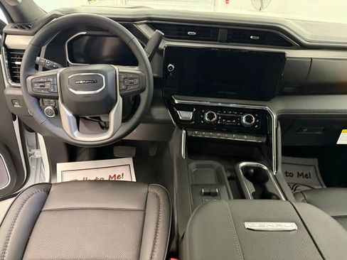 New 2026 GMC Sierra 2500 Denali w/ Denali Reserve Package image 17