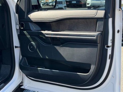 Used 2019 Ford Expedition Limited w/ Special Edition Package AWD/4WD image 20