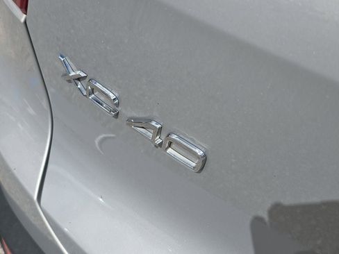 Certified 2023 Volvo XC40 B5 Plus w/ Protection Package Premier image 7