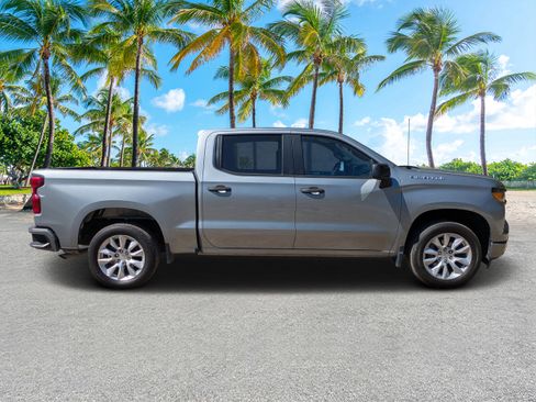 Used 2024 Chevrolet Silverado 1500 Custom image 2