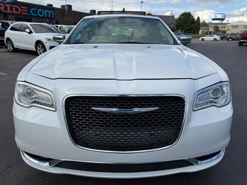 Used 2015 Chrysler 300 C w/ Light Group AWD/4WD image 7