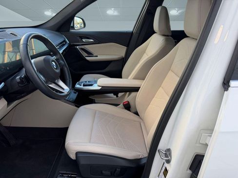 Certified 2023 BMW X1 xDrive28i w/ Convenience Package image 5