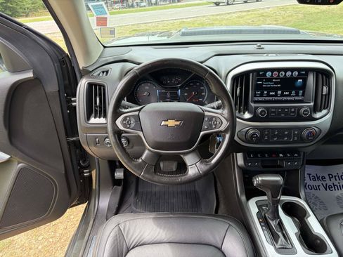 Used 2018 Chevrolet Colorado ZR2 w/ LPO, Premium Interior Package AWD/4WD image 2