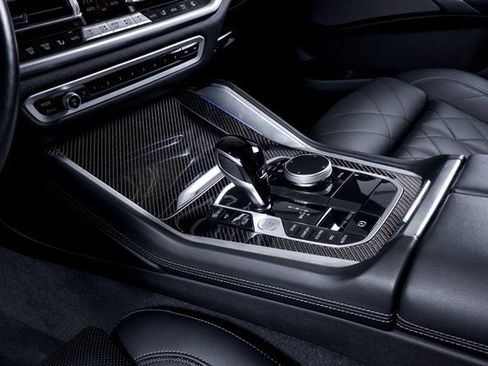 Used 2023 BMW X6 M50i w/ Parking Assistance Package image 33