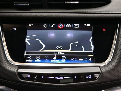 Used 2017 Cadillac XT5 Luxury w/ Driver Awareness Package image 19