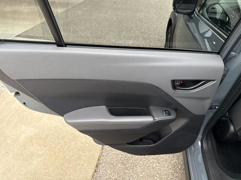 Used 2025 Subaru Crosstrek 2.0i Premium image 20