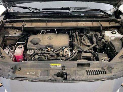 Used 2021 Toyota Highlander XLE image 13