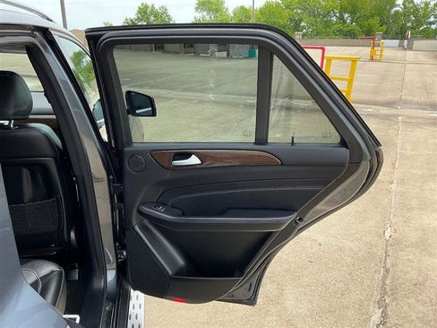 Used 2014 Mercedes-Benz ML 350 4MATIC image 39