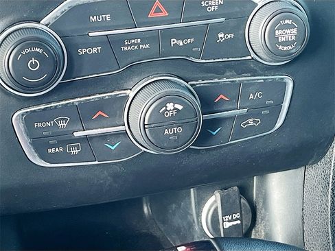 Used 2023 Dodge Charger SXT w/ Blacktop Package image 15