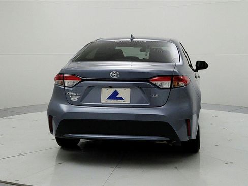 Used 2022 Toyota Corolla LE FWD image 4