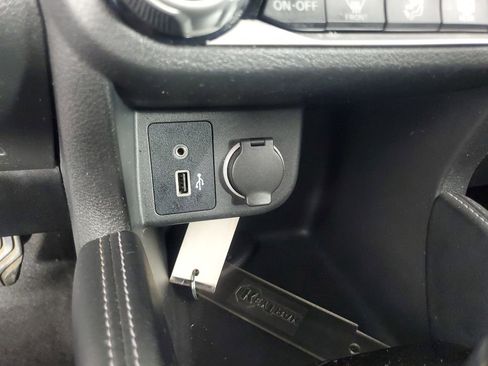 Used 2020 Nissan Kicks SV image 19