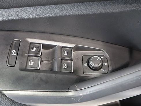 Used 2021 Volkswagen Jetta R-Line w/ R-Line Cold Weather Package image 15