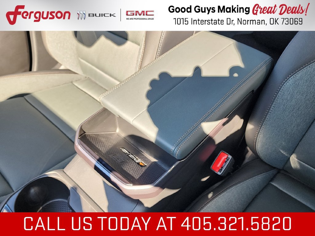 New 2027 GMC Terrain AT4 w/ Convenience Package III AWD/4WD image 34